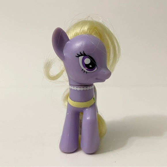 MLP My Little Pony Lyrica Lilac Figure Toy - Picture 4 of 15